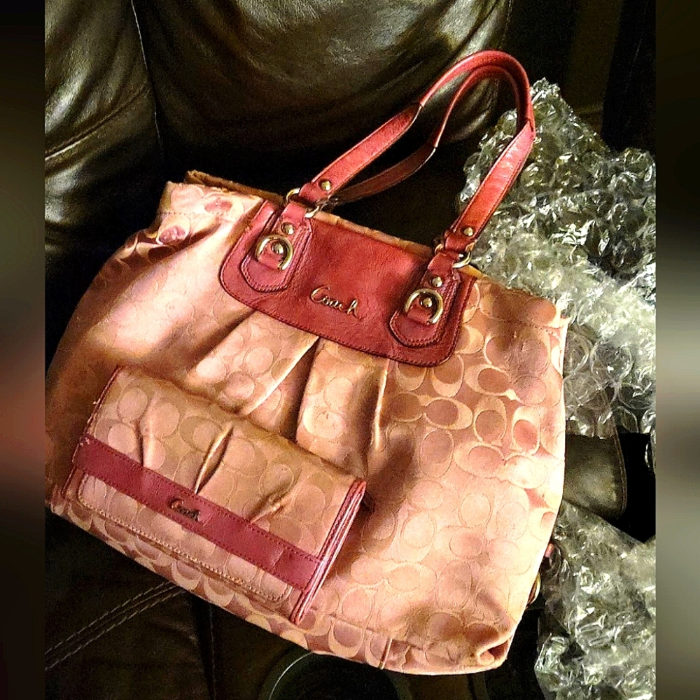 COACH Set